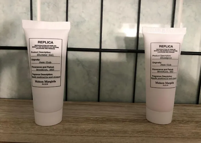 アパート Climatise Avec Piscine & Bleu Marine ラカノー
